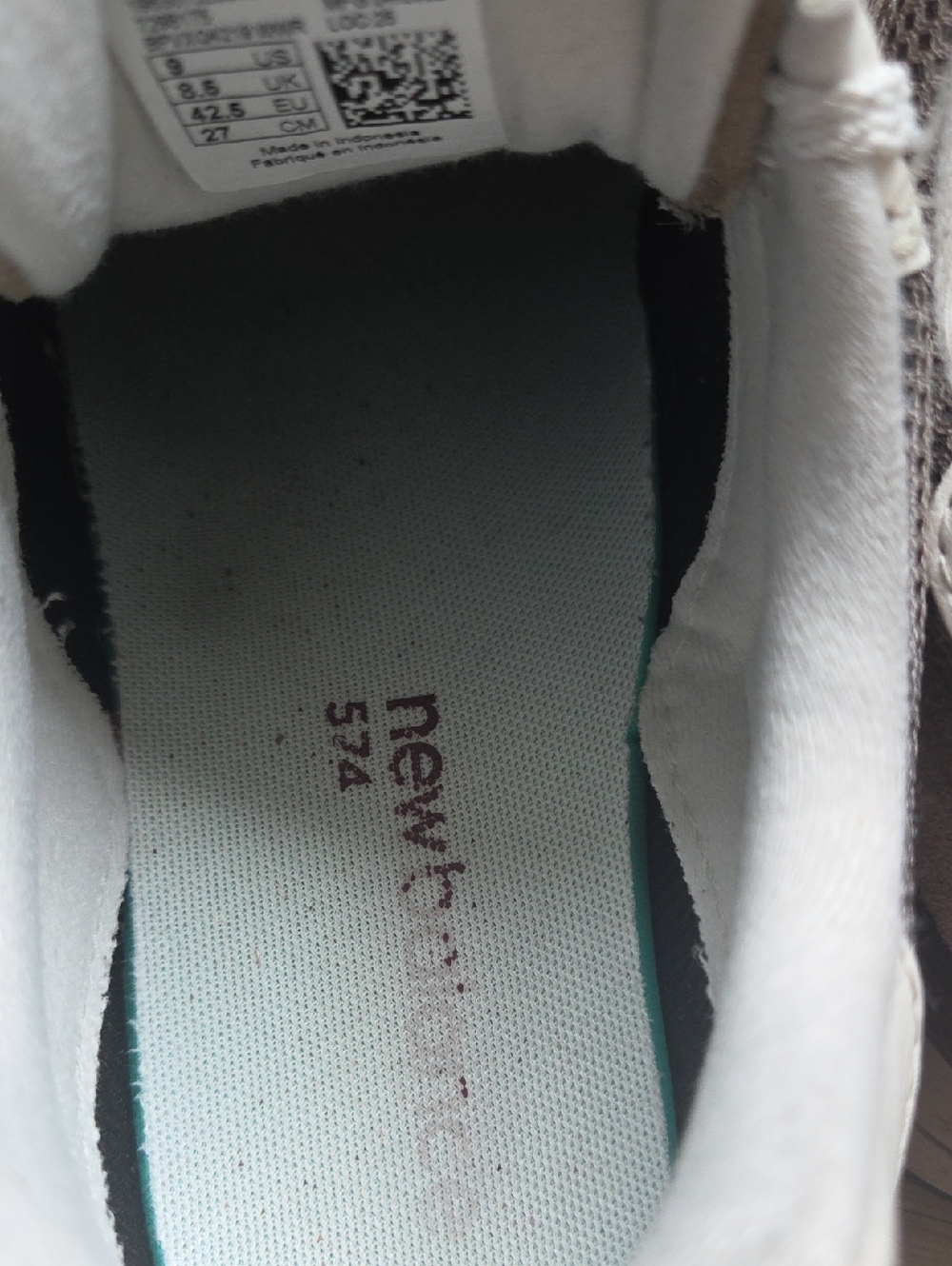 New Balance 574 Womens 9 Shoes - Picture 6 of 8